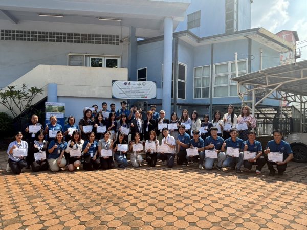 ศูนย์สัตว์ทดลองภาคตะวันออกเฉียงเหนือ มหาวิทยาลัยขอนแก่น จัดโครงการสัมมนาเชิงปฏิบัติการเรื่อง “เทคนิคในการเลี้ยง การผลิต และการตรวจสายพันธุ์ของหนูทดลองพร่องภูมิที่ถูกดัดแปลงพันธุกรรม” โดยมี Prof. Seiji Okada จาก Center for Human Retrovirus Infection and Graduate School of Medical Sciences, Kumamoto University ประเทศญี่ปุ่น ซึ่งปัจจุบันดำรงตำแหน่ง Visiting Professor