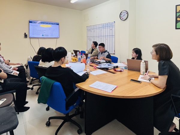 ศูนย์สัตว์ทดลองภาคตะวันออกเฉียงเหนือสู่มาตรฐาน OECD GLP จัดอบรมเชิงปฏิบัติการเรื่อง “การบริหารจัดการและการเตรียมความพร้อม Test Facility เพื่อการยื่นขอรับรอง ตามหลักการ OECD GLP” ระหว่างวันที่ 22–24 ธันวาคม 2568